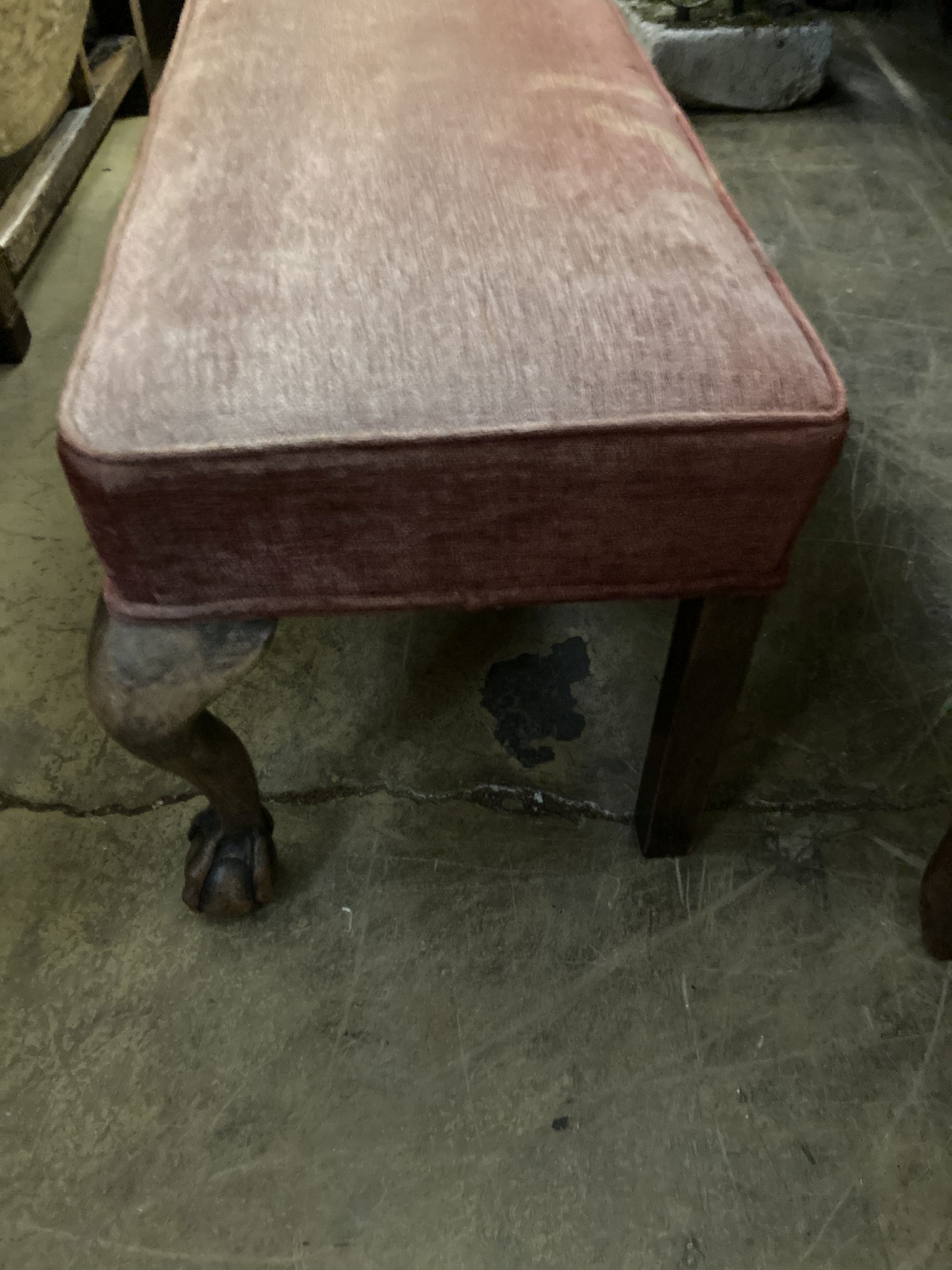 A mahogany fender stool, on cabriole legs, length 140cm, depth 44cm, height 44cm